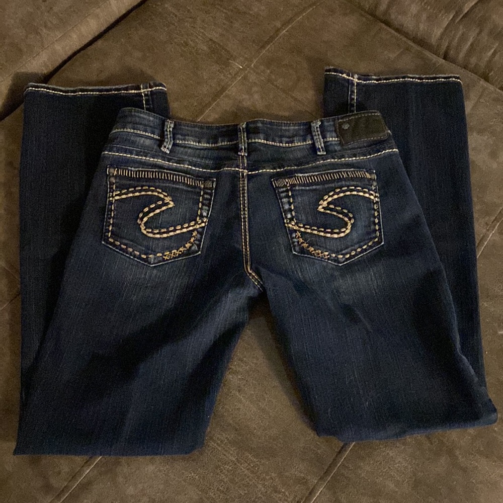 Women’s Silver Jeans size 32 (length 33).